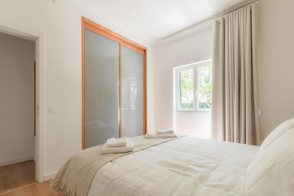 Center Family With Courtyard Apartment Cascais